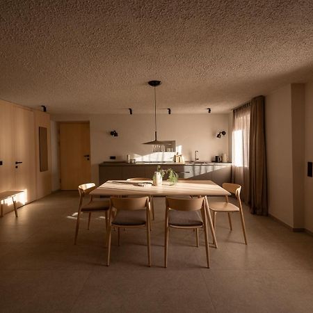 Calva B&B Apartments Malles Venosta Esterno foto